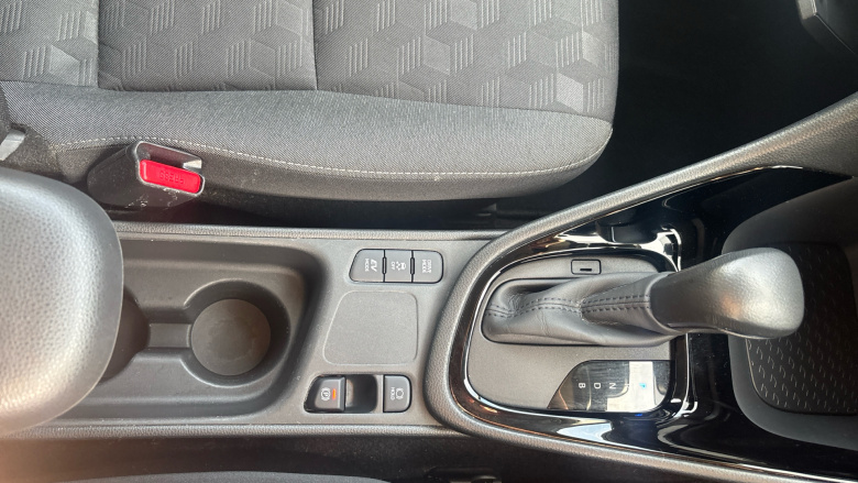 Toyota Yaris 1.5 Hybrid Design 5dr CVT Hybrid Hatchback